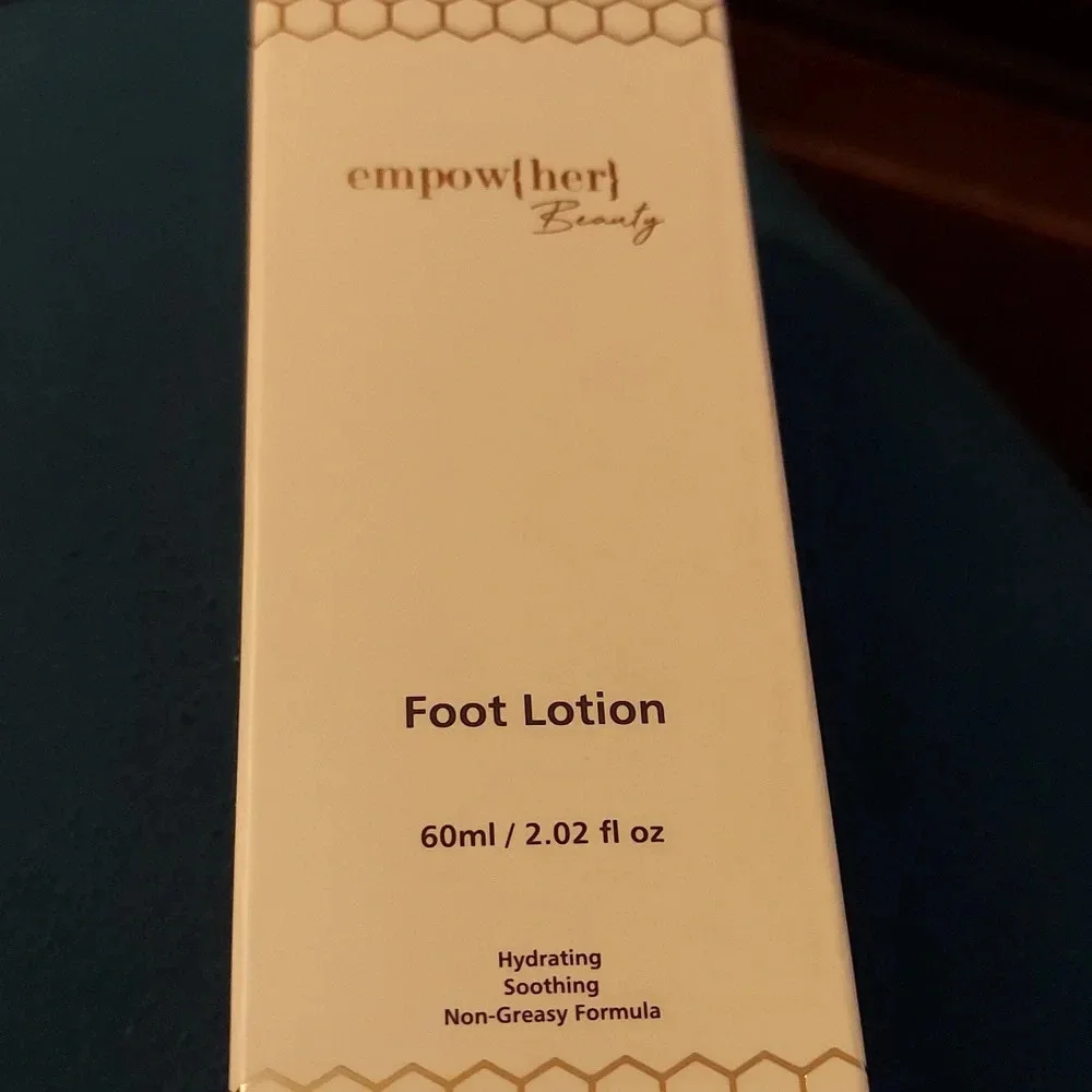 NIB Empow{her} Beauty Foot Lotion